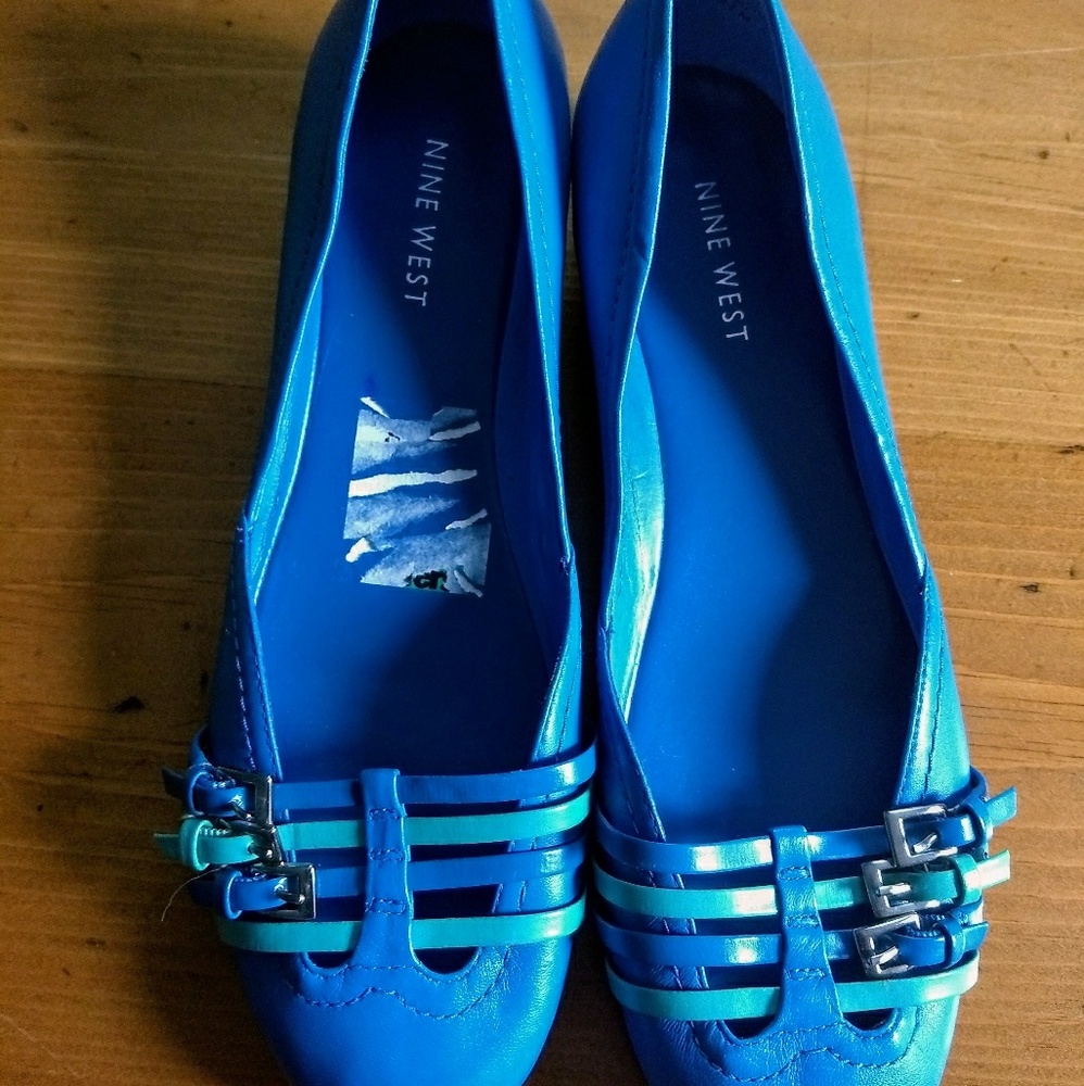 Womens Nine West flats blue with buckles - Picture 2 of 4